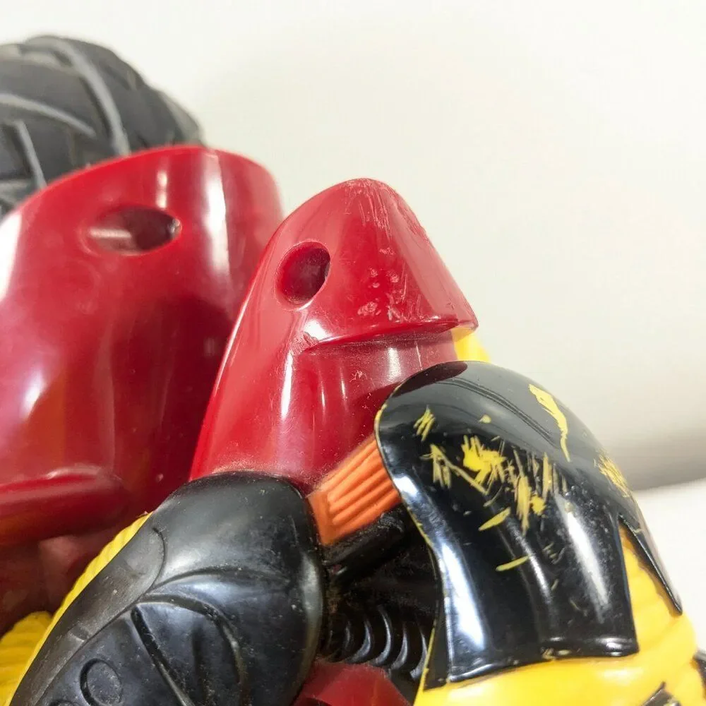 Vintage Kenner Ricochet stunt cycle motorcyle RC CAR XRC red yellow FOR PARTS‎